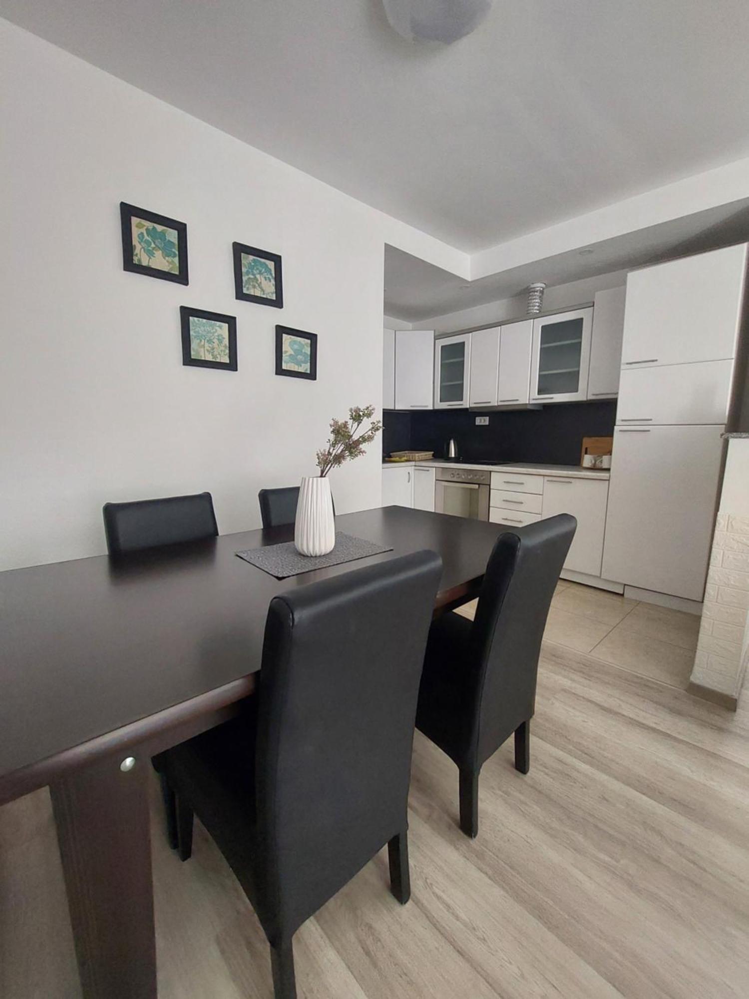 Private Apartments Prishtina Пристина Екстериор снимка